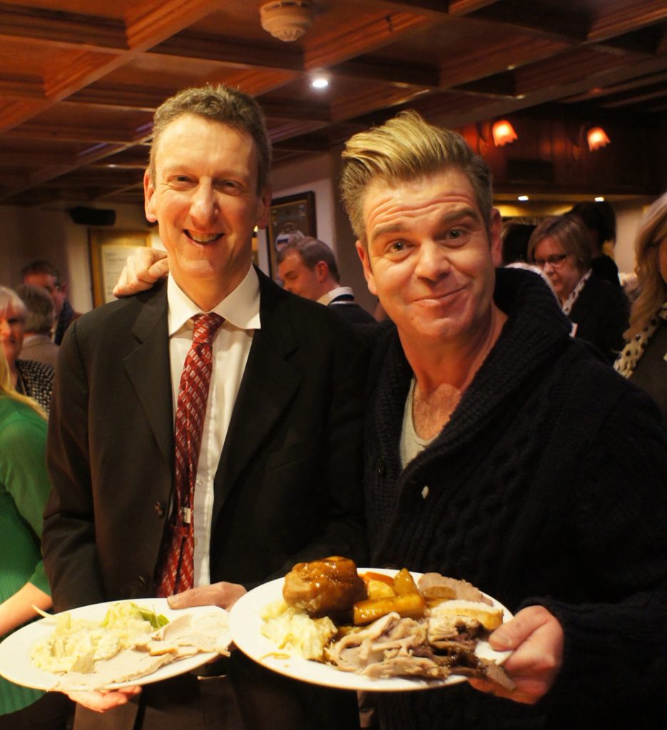 Ollie Hughes AKA Robbie WEillaims enjoys a Punch Bowl AGA carvery with AGA CEO William!